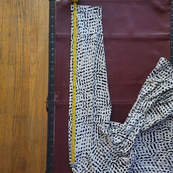 Tail Athletic Long Sleeve Sweater Top - Picture 8 of 13